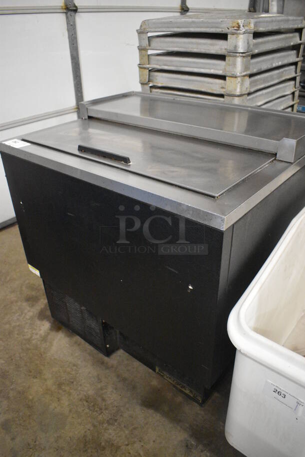 Beverage Air Model GF34L Stainless Steel Commercial Bottled Back Bar Cooler w/ Sliding Lid. 115 Volts, 1 Phase. 34x26x34.5. Tested and Working! - Image 2 of 6