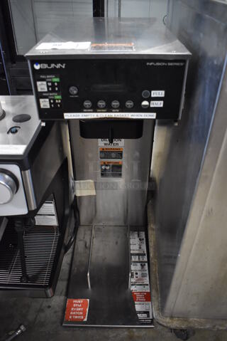 2019 Bunn IC3-DBC Stainless Steel Commercial Countertop Iced Tea Machine. 120/208 Volts, 1 Phase. 12x24x32