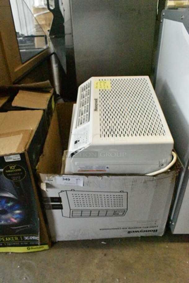 Honeywell Window Mount Air Conditioner. Tested and Working! - Image 1 of 3