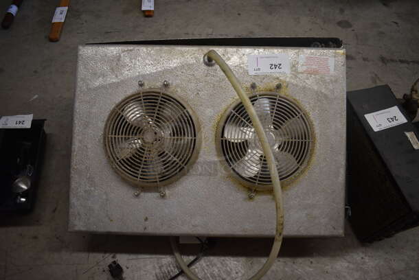 Heatcraft Model BTO35AG Metal Commercial Condenser. 115 Volts, 1 Phase. 26x18x8