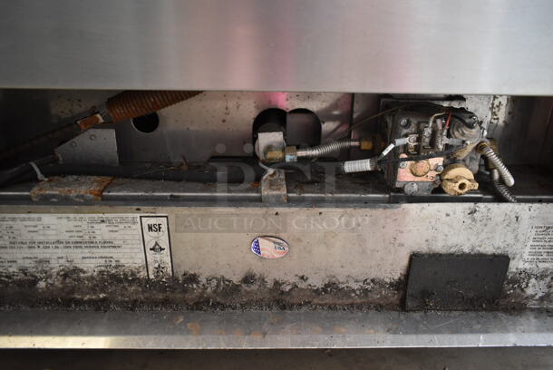 Southbend P48A-BBBB Stainless Steel Commercial Natural Gas Powered 8 Burner Range w/ Convection Oven, Side Counters and Back Splash.  - Image 11 of 12