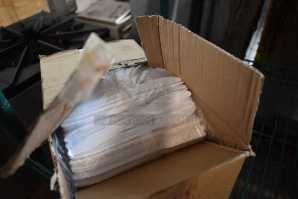 ALL ONE MONEY! Tier Lot of Various Items Including Stainless Steel Full Size Drop In Bins and Plastic Knives - Image 4 of 4