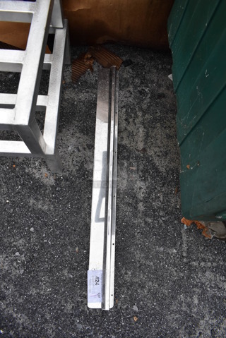 Metal Order Holding Rod. 36x0.5x4