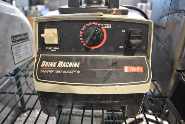 Vita-Mix VM0100A Metal Commercial Countertop Blender Base. 120 Volts, 1 Phase. 7.5x9x8.5. Tested and Working! - Image 4 of 5