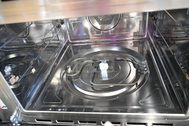 BRAND NEW SCRATCH AND DENT! KoolMore KM-CWO30-SS 30 in. Built-in Microwave with Convection Oven and Air Fryer. 120 Volts, 1 Phase.  - Image 8 of 12