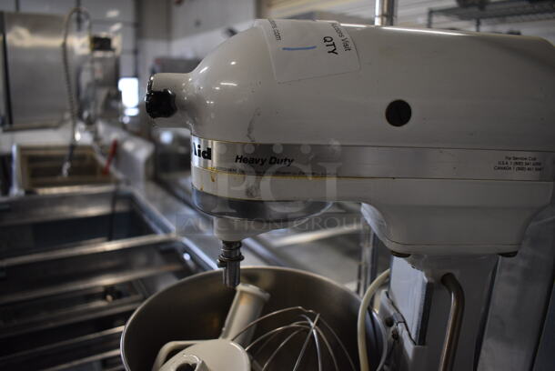 KitchenAid Metal Countertop Planetary Mixer w/ Metal Mixing Bowl, Whisk, Paddle and Dough Hook Attachments. 10x14x17. Tested and Working! - Image 3 of 6