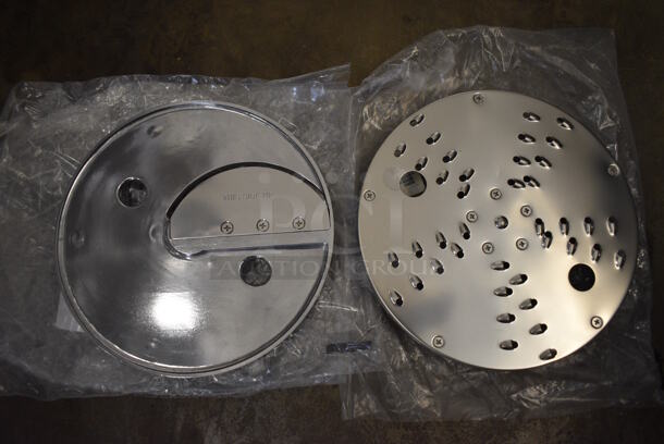 2 BRAND NEW! Metal Commercial Food Processor Blades; CAF14 Slicing Blade and CAF20 Grater. 8x8x2. 2 Times Your Bid! - Image 4 of 8