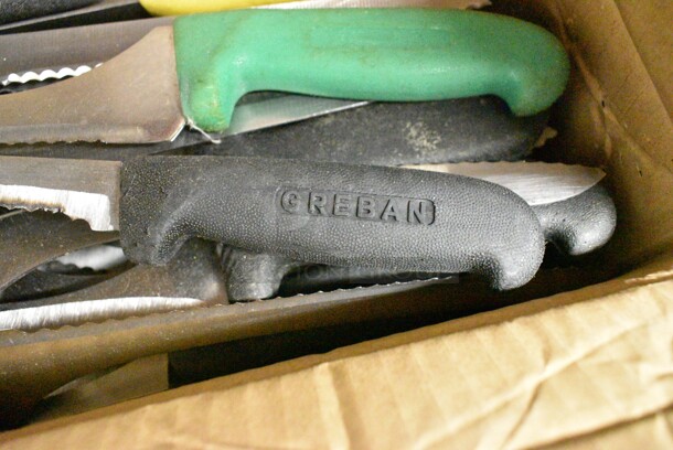 35 SHARPENED Stainless Steel Knives Including Serrated Bread Knives. 35 Times Your Bid!  - Image 5 of 5