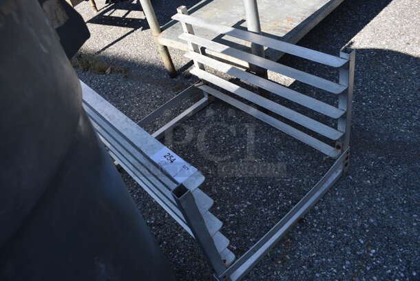 Metal Pan Rack. 20.5x26x17 - Image 3 of 3