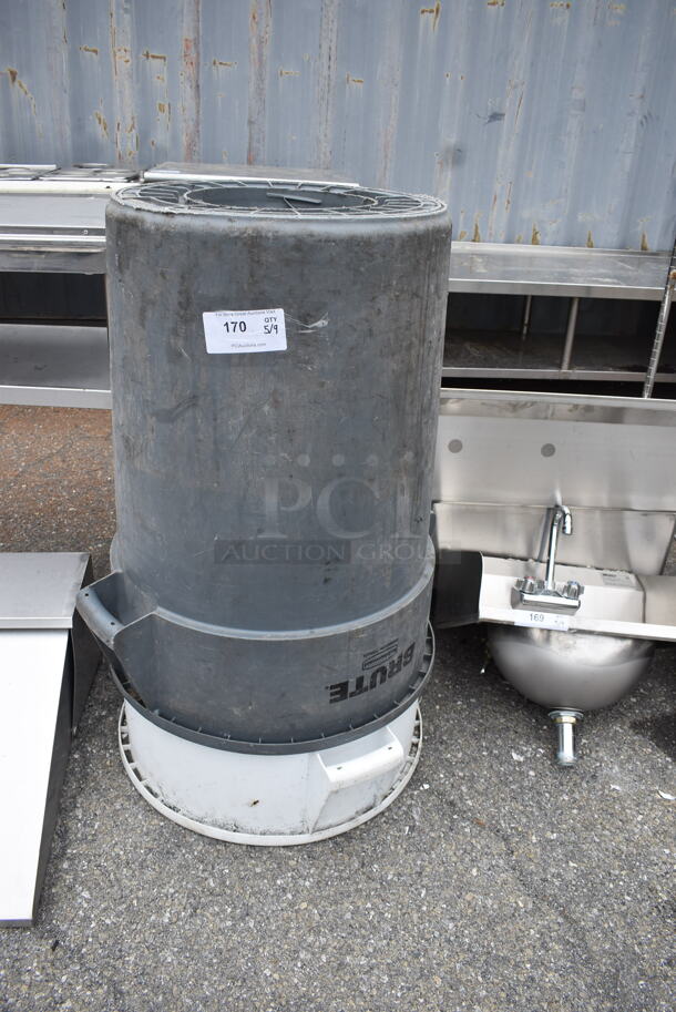 2 Brute Garbage Cans in Gray and White With a Stack of Lids. 2 Times Your Bid!  - Image 1 of 5