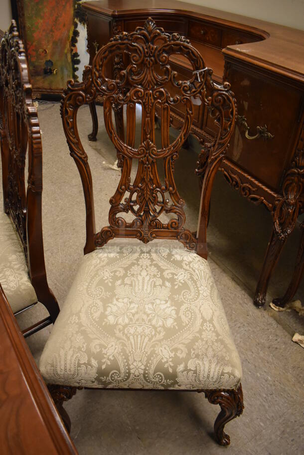 Hard Wood Victorian Style Dining Table w/ 6 Chairs and 2 Leaves. - Image 5 of 12
