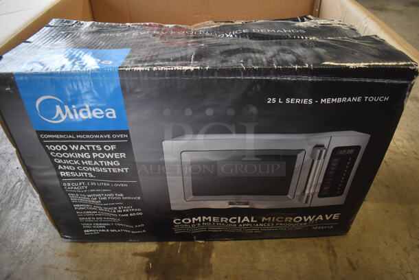 BRAND NEW IN BOX! 2017 Midea 1025F1A Stainless Steel Commercial Countertop Microwave Oven. 120 Volts, 1 Phase. 20x17x12 - Image 7 of 7