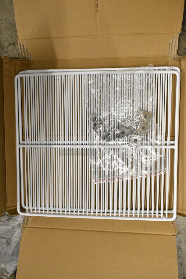 BRAND NEW SCRATCH AND DENT! Whynter CDF-177SB Countertop Reach In 1.8 cu ft Display Glass Door Freezer Merchandiser. 115 Volt, 1 Phase. Tested and Working! - Image 5 of 6