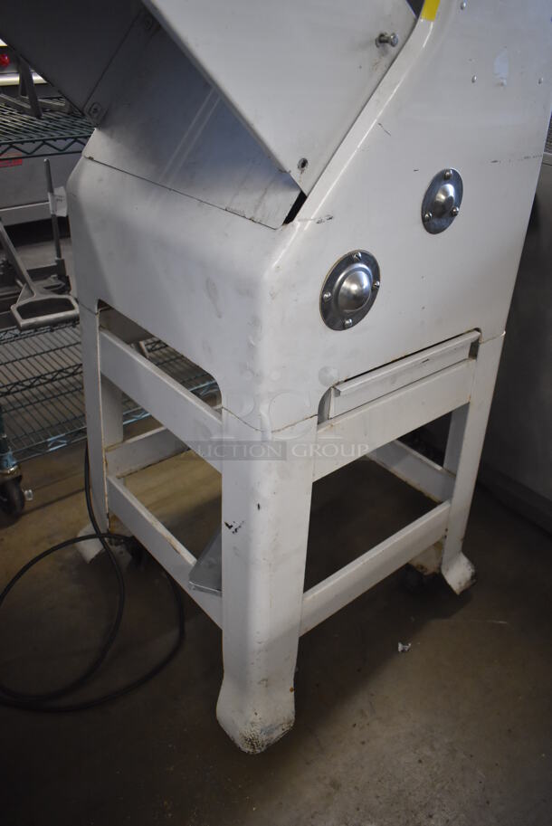 Oliver 797-32-NC Metal Commercial Floor Style Bread Loaf Slicer on Commercial Casters. 115 Volts, 1 Phase. 20x46x57. Tested and Working! - Image 7 of 8