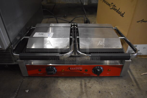 Avantco P88SG Stainless Steel Commercial Countertop Double Panini Press. 120 Volts, 1 Phase. 22x14.5x9. Tested and Working!