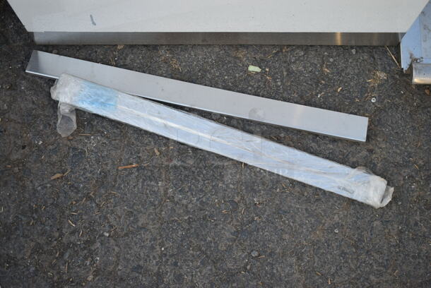 BRAND NEW SCRATCH AND DENT! Regency 600SM242412  16-Gauge Stainless Steel One Compartment Floor Mop Sink - 24" x 24" x 12" Bowl - Image 3 of 5