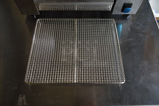 BRAND NEW SCRATCH AND DENT! 2022 Hoocoo IBG-18 Stainless Steel Commercial Countertop Electric Powered Barbecue BBQ Grill. 110 Volts, 1 Phase. Tested and Working! - Image 3 of 7