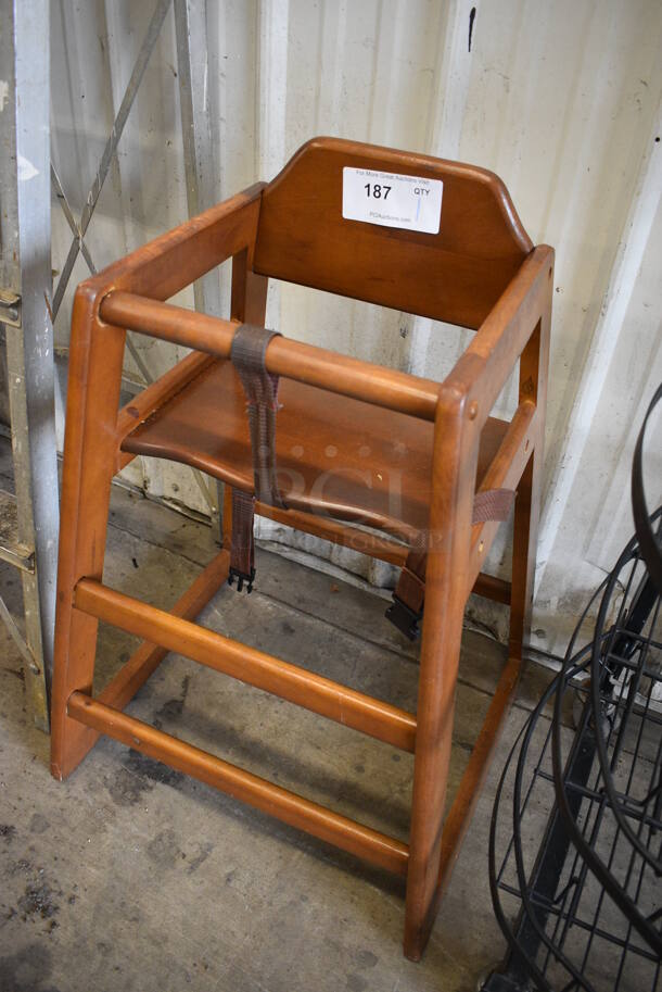 Wood Pattern High Chair. 20x19x29.5 - Image 3 of 3