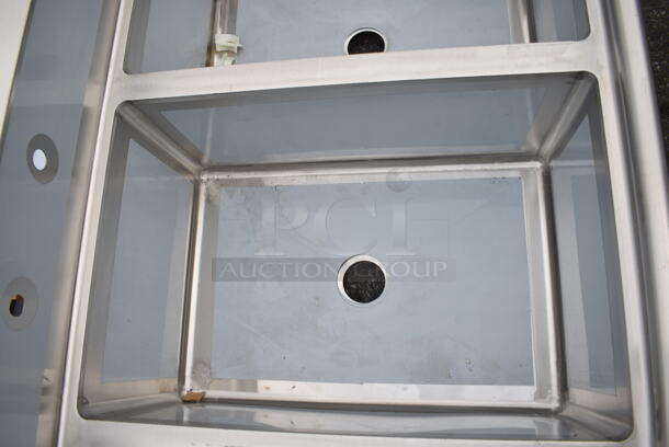BRAND NEW SCRATCH AND DENT! Regency 600S32030230 124" 16-Gauge Stainless Steel Three Compartment Commercial Sink with 2 Drainboards - 20" x 30" x 14" Bowls. No Legs. - Image 5 of 8