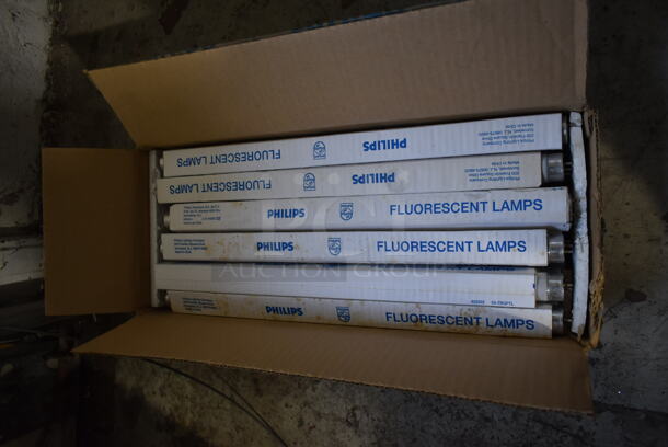Box of 24 BRAND NEW Philips F15T8/CW Fluorescent Tube Lights. - Image 2 of 5