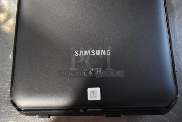 Samsung Tablet.  - Image 3 of 5
