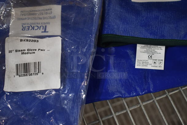 Lot of 2 BRAND NEW! Sets of 2 Tuckers BK92203 Gloves - Image 6 of 6