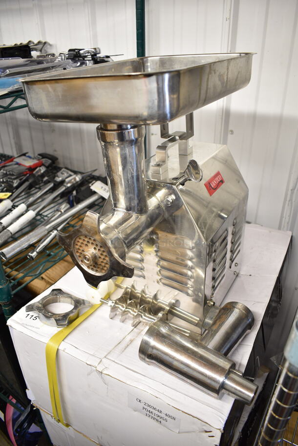 BRAND NEW SCRATCH AND DENT! Avantco MG12 Stainless Steel Commercial Countertop #12 Meat Grinder w/ Tray. 110 Volts, 1 Phase. Tested and Working! - Image 3 of 9