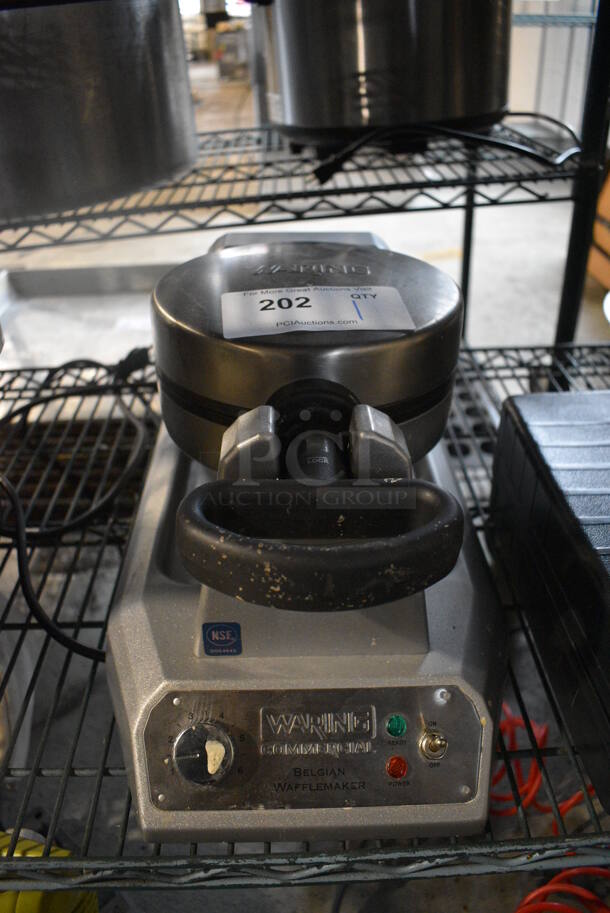 Waring WW180 Countertop Waffle Maker. 120 Volts, 1 Phase. 10x17x10. Tested and Working!