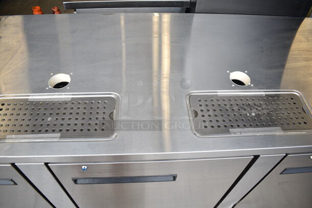 BRAND NEW SCRATCH AND DENT! 2023 Avantco 178UDD4CTS Stainless Steel Kegerator / Beer Dispenser with (2) Double Tap Tower and Club Top - (4) 1/2 Keg Capacity. 115 Volts, 1 Phase. Tested and Working! - Image 5 of 10