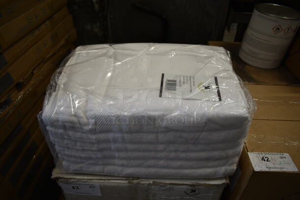 BRAND NEW BOX of 24 Oxford OSG-905 White Bath Towels. 35x70. - Image 5 of 6