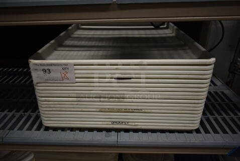 ALL ONE MONEY! Lot of 18 Poly Trays.