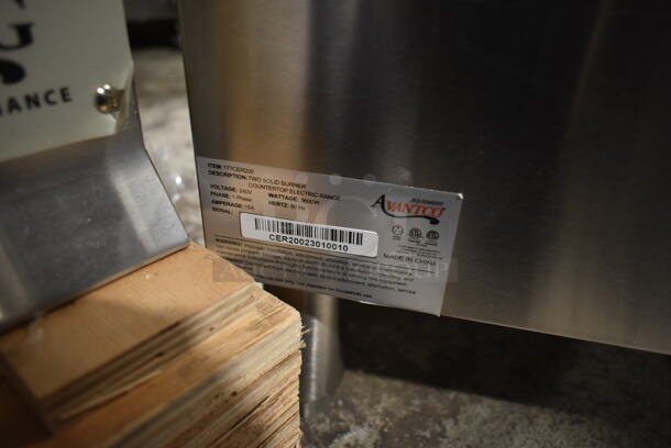 BRAND NEW SCRATCH AND DENT! Avantco 177CER200 Stainless Steel Commercial Countertop Electric Powered 2 Burner French Style Range. 240 Volts, 1 Phase.  - Image 4 of 4
