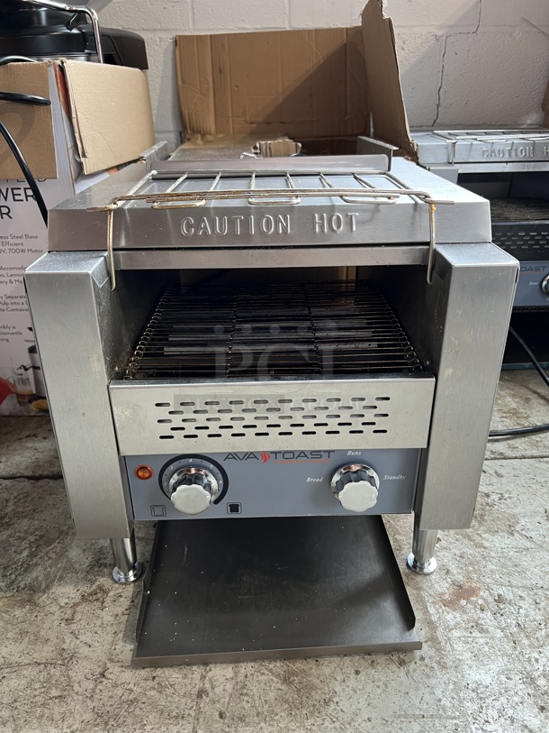 IN ORIGINAL BOX! Ava Toast Model 184T140 Stainless Steel Commercial Countertop Conveyor Toaster Oven. 120 Volts, 1 Phase. 15x17x12. Tested and Working!