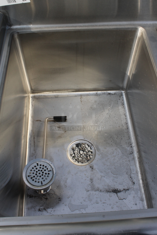 BRAND NEW SCRATCH AND DENT! Regency 600S31824 Stainless Steel Commercial 3 Bay Sink.  - Image 2 of 5