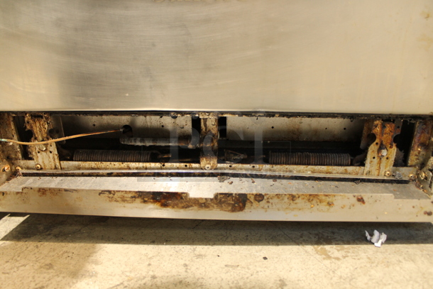 Garland X60-6R24RR Stainless Steel Commercial Natural Gas Powered 6 Burner Range w/ Right Side Flat Top Griddle, 2 Ovens, Back Splash and Over Shelf. - Image 8 of 10