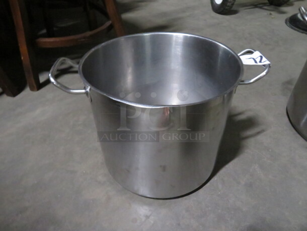 One 16 Quart Stainless Steel Stock Pot. #SST-16. 