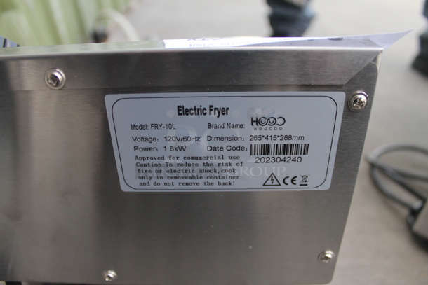 BRAND NEW SCRATCH AND DENT! 2023 Hoocoo FRY-10L Stainless Steel Commercial Countertop Electric Powered Deep Fat Fryer w/ Metal Basket and Lid. 120 Volts, 1 Phase. - Image 3 of 3