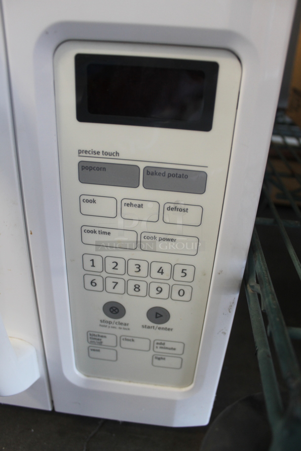 Maytag MMV1164WW-2 Microwave 120 Volt - Image 2 of 7
