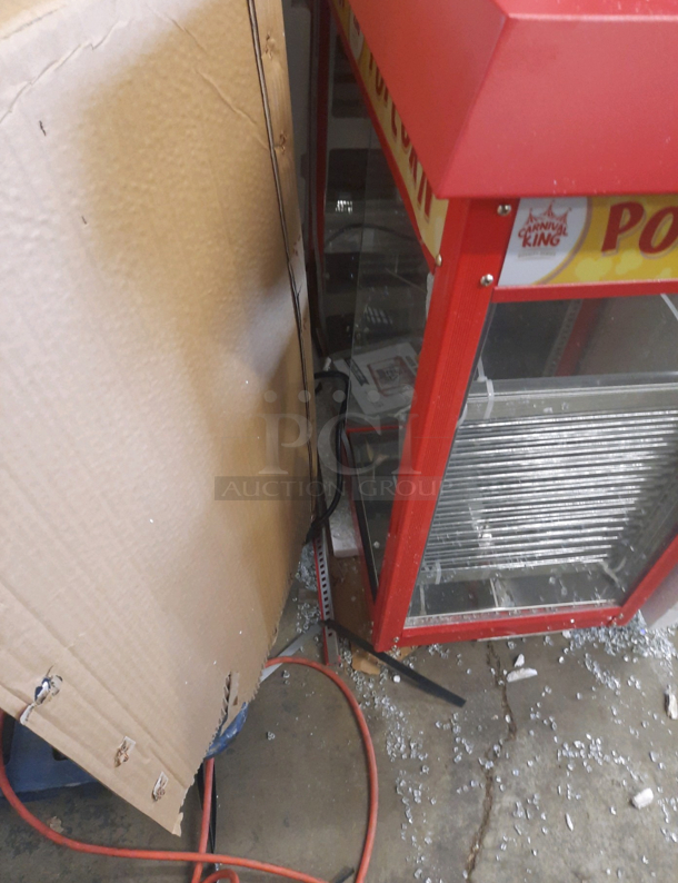 BRAND NEW SCRATCH AND DENT! Carnival King 382PMW17R Stainless Steel Commercial Royalty Series 8 oz. Commercial Popcorn Machine / Popper with Warming / Holding Merchandiser. See Pictures For Broken Glass. 120 Volts, 1 Phase. Tested and Working! - Image 5 of 5