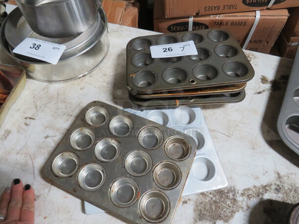 12 Hole Muffin Tin. 7XBID - Image 1 of 1