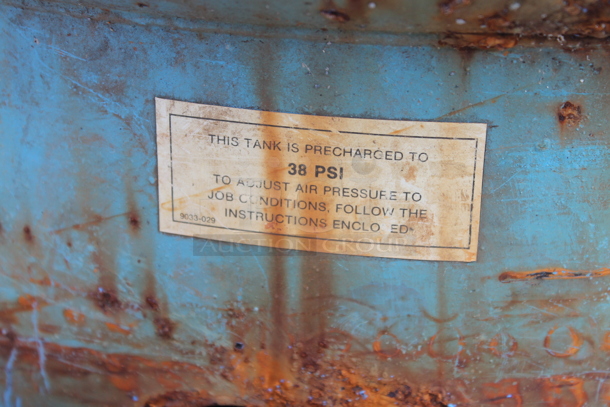 Well X Trol Metal Tank. - Image 5 of 5