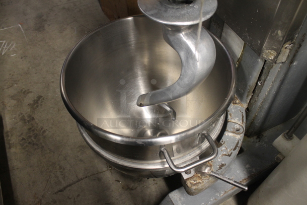 Hobart P 660 Metal Commercial Floor Style 60 Quart Planetary Dough Mixer w/ Stainless Steel Mixing Bowl and Dough Hook. 208-240 Volts, 3 Phase. - Image 5 of 8