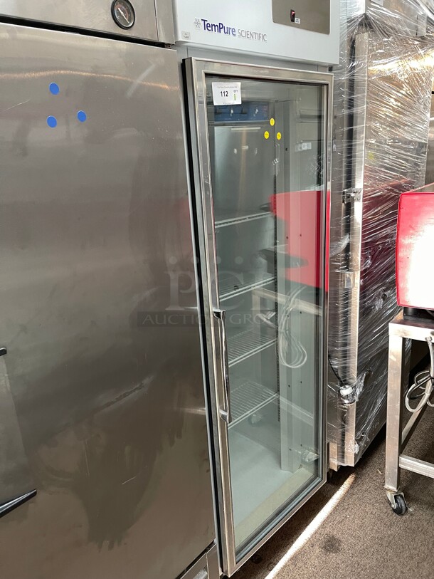 Working! Howard-McCray GR22 26 inch White Commercial Glass Door Refrigerated Merchandiser NSF 115 Volt Tested and Working! - Image 4 of 6