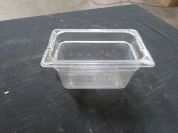 1/9 Size 4 Inch Deep Food Storage Container. 5XBID - Image 1 of 1