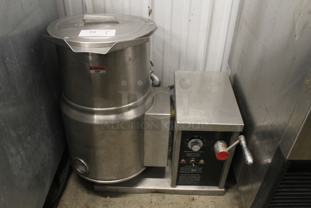 Market Forge FCT-6 Stainless Steel Commercial Countertop Electric Powered 6 Gallon Steam Kettle. 208 Volts, 1 Phase.
