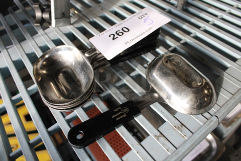 5 Stainless Steel Scoopers. 7.5". 5 Times Your Bid! 