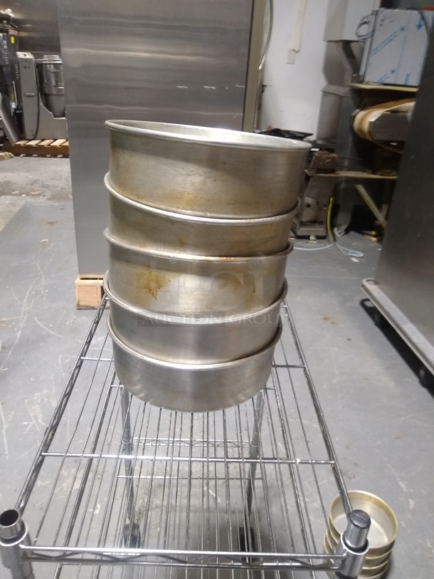 Baking Cake Pans  - Image 3 of 5