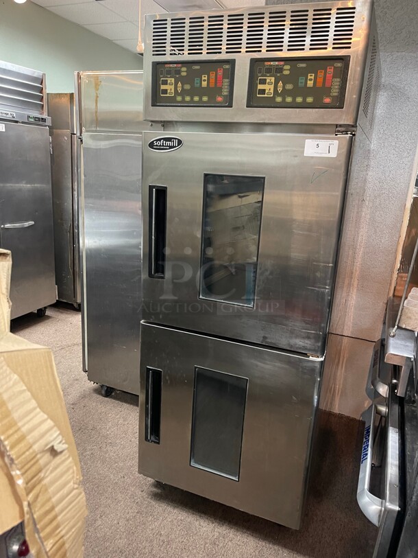 Clean! Softmill Retarder / Proofer Double Door 220 Volt Single Phase   - Image 2 of 10