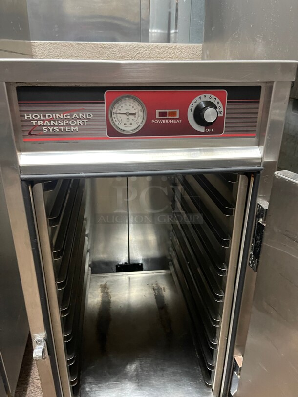 Working! Winco  Power Heat Half Height Mobile Insulated Commercial Heater Proofer Cabinet 120 Volt NSF Tested and Working! - Image 6 of 8