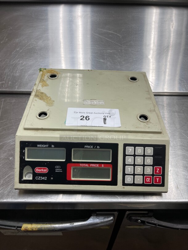 Avery Berkel CZ342 Price Computing Food Scale Countertop Two Sided TESTED Missing Top Cover - Image 5 of 9
